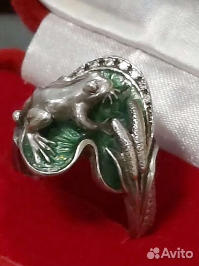 Серебряное кольцо