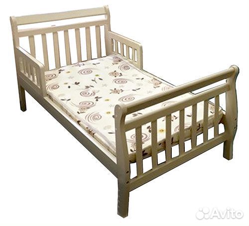 Детская кровать из массива