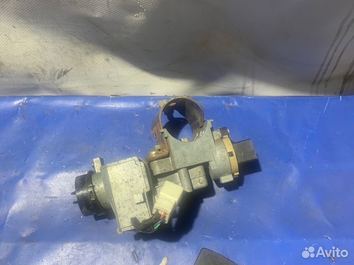 Замок зажигания mazda verisa