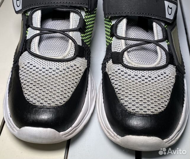 Кроссовки котофей 33