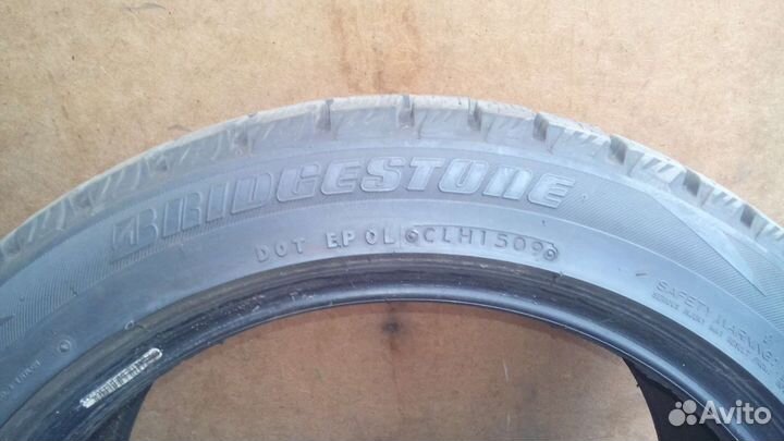 Bridgestone Blizzak WS-60 235/45 R17