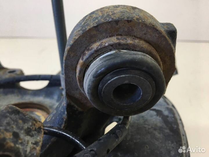 Кулак поворотный задний левый BMW 1-series E87/E81