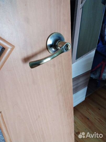 Две двер межкомнатная 600200 две штуки