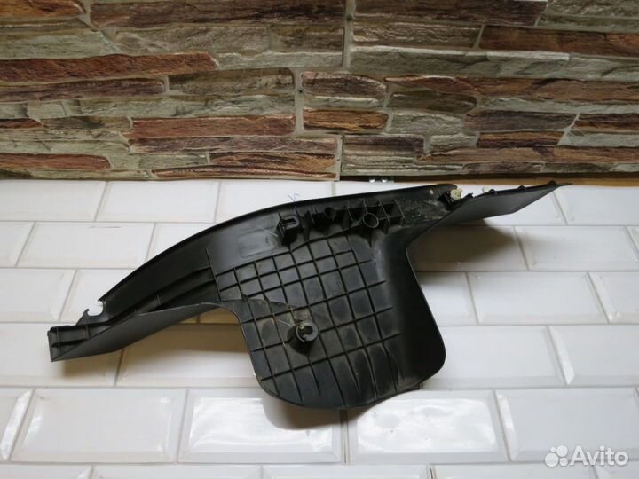 Накладка порога задняя правая Honda Civic 4D