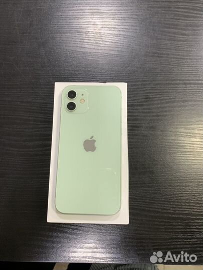 iPhone 12, 64 ГБ