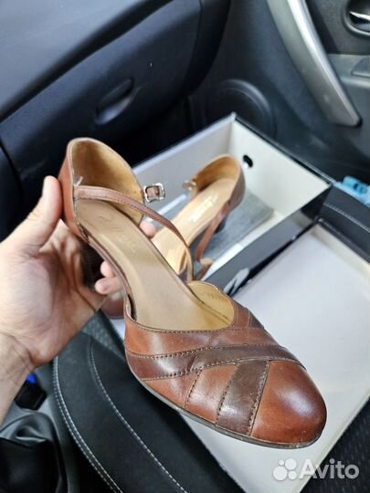 Босоножки Belwest