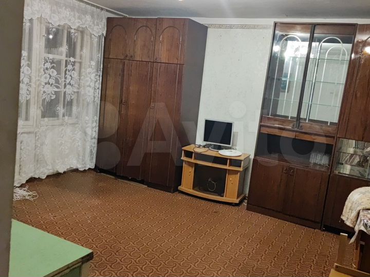 2-к. квартира, 61 м², 1/5 эт.