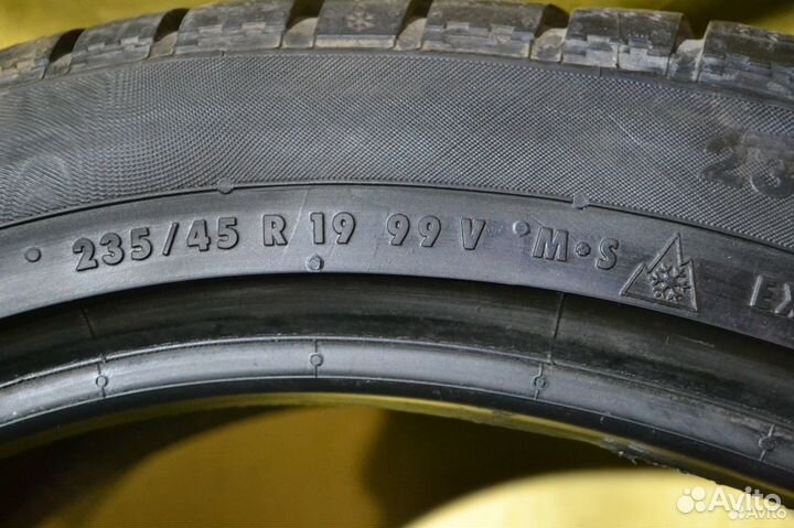 Continental ContiWinterContact TS 830 P 235/45 R19