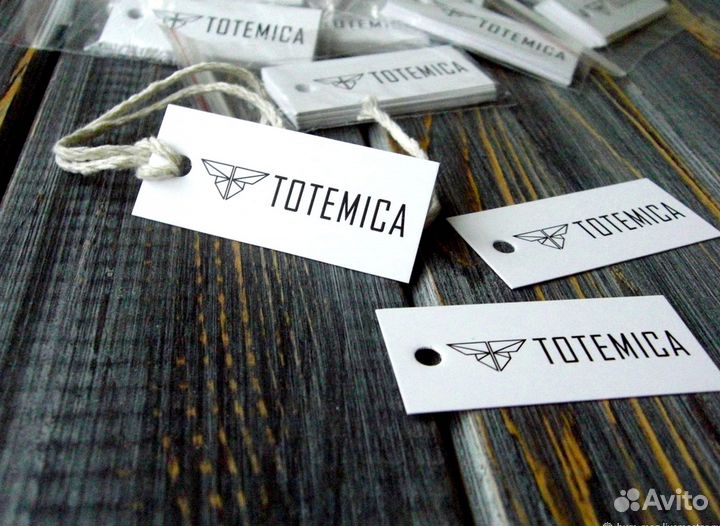 Печать листовки визитки наклейки флаер банер бирка