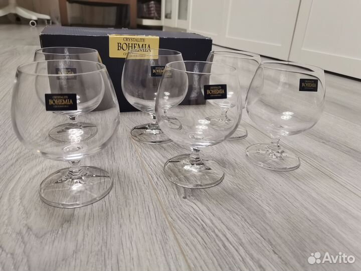 Коньячные бокалы