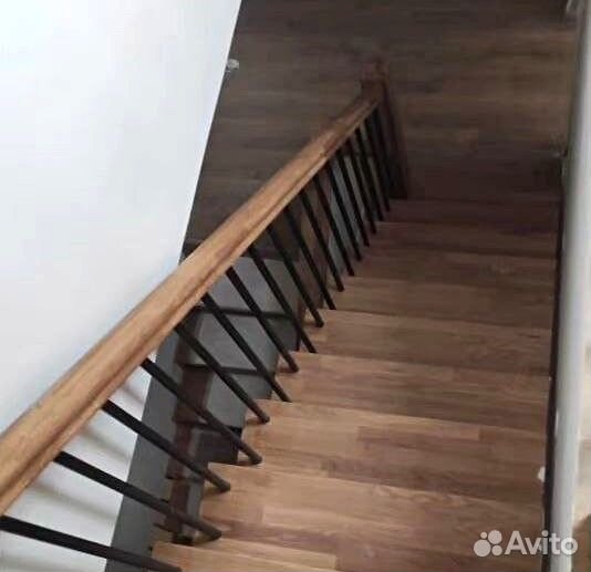 Лестница из дерева на второй этаж