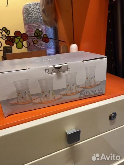 Сервиз стеклянный с цветочками