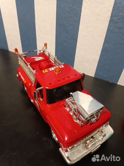 Машина пожарная