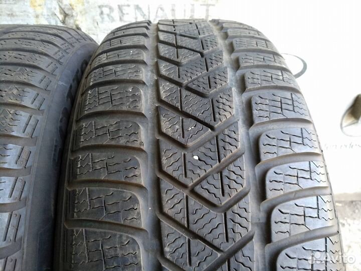 Pirelli Winter Sottozero 3 235/55 R17 103V