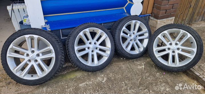 Зимние колёса 225 45 18