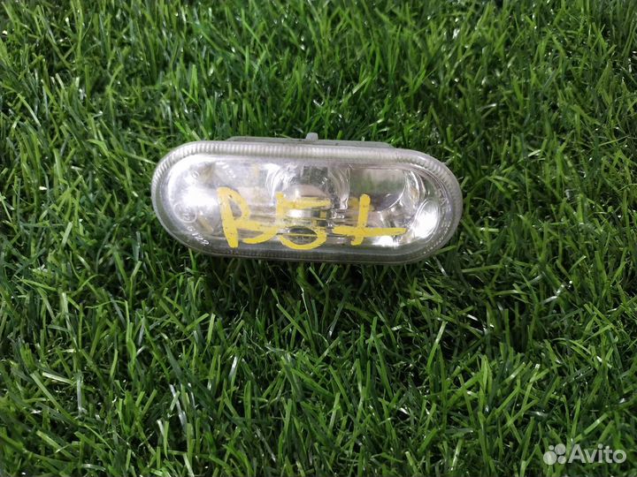 Повторитель в крыло Volkswagen Passat (B5) V (1996