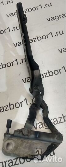 Петля капота правая Audi A8 (D3) II рестайлинг (20