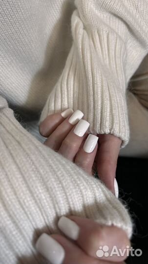 Маникюр педикюр