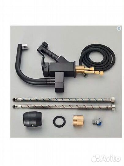 Смеситель для кухни с гибким изливом