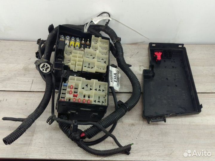 Блок предохранителей Ford Focus 2 2.0 aoda 2006