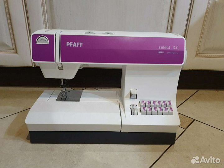 Швейная машина Pfaff