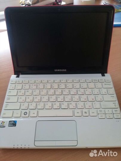 Нетбук Samsung NC110