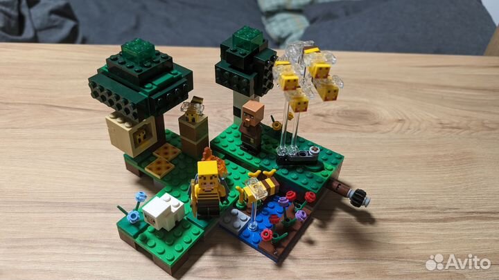 Lego Minecraft 21165