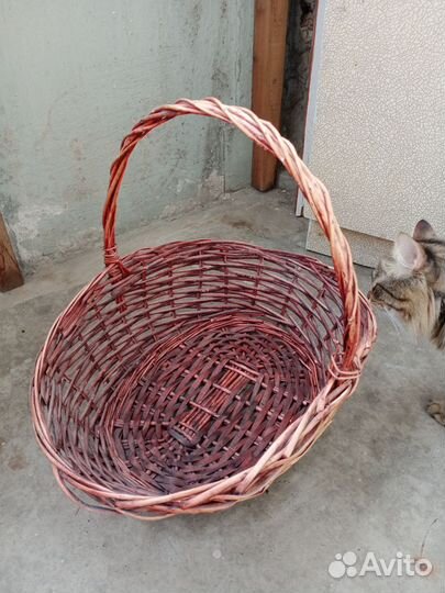 Корзина плетеная большая