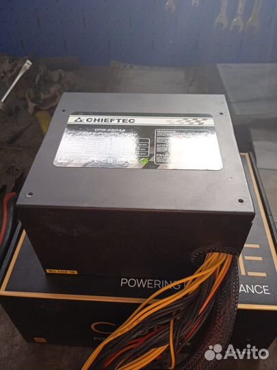 Блок питания 650W chieftec GPS-650A8