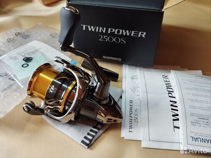 Катушка Shimano Twin power 20 2500s