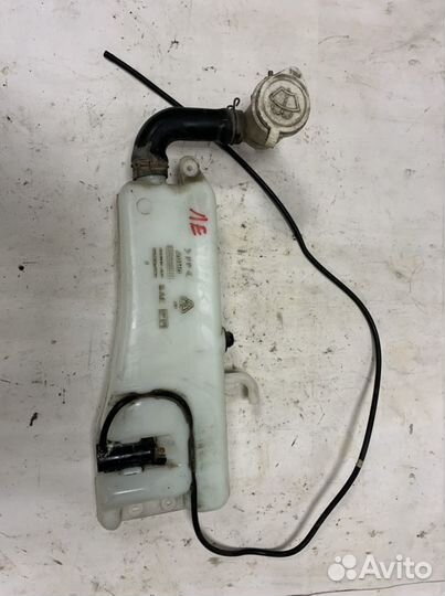 Бачок омывателя стекол Pajero 2