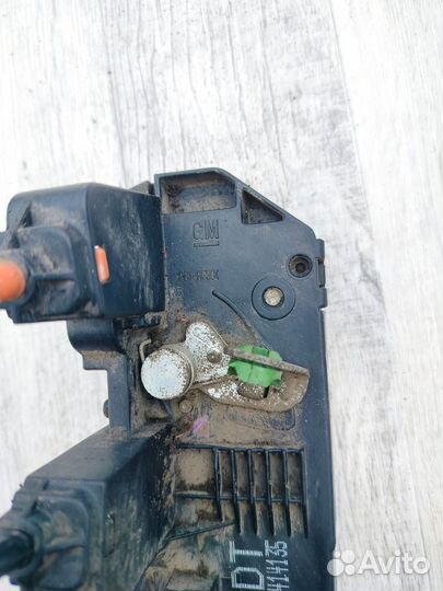 Замок задней правой двери Chevrolet Viva 2004