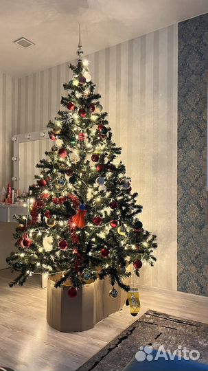 Елка искусственная 210 бу