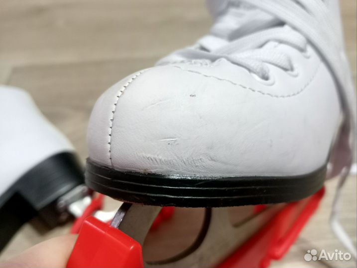 Коньки фигурные детские 30 размер