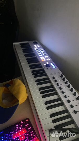 Миди клавиатура Arturia Keylab Essential 88