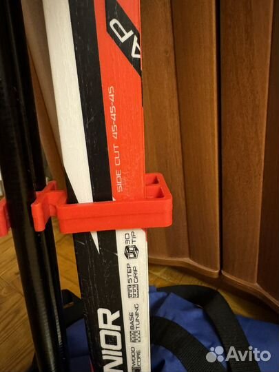 Лыжные ботинки, лыжи и палки детские