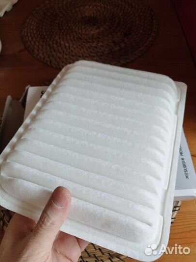 Воздушный фильтр оригинал Mitsubishi MR968274