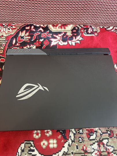 Asus rog strix scar 15