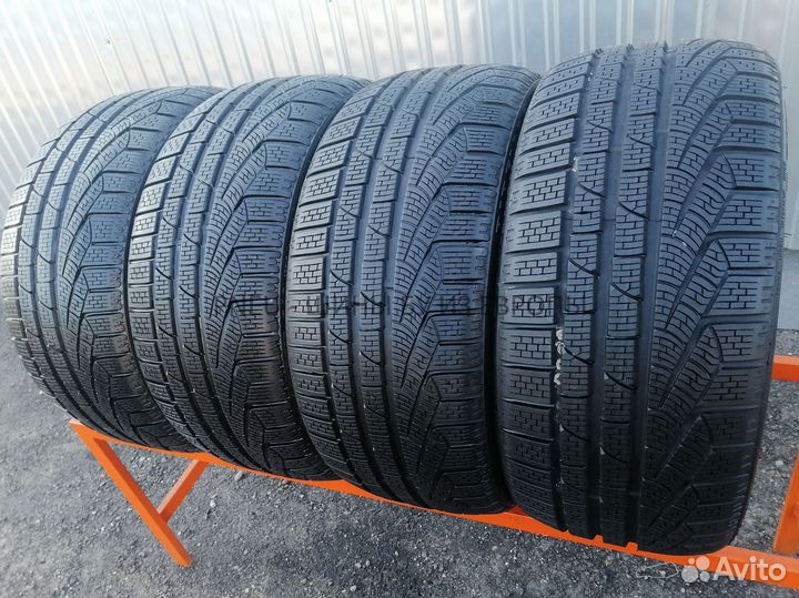 Pirelli Winter Sottozero 240 Serie II 235/35 R19 92V