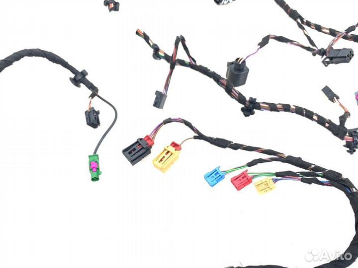 Проводка крышки багажника Volkswagen Passat B8