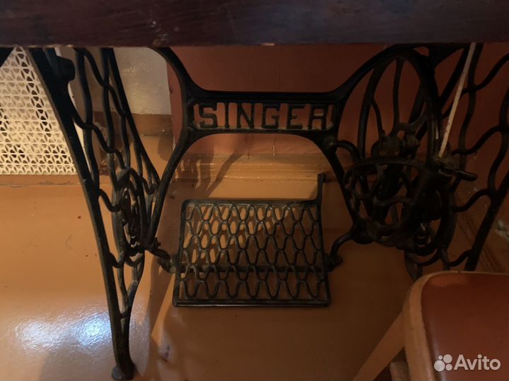 Швейная машинка singer