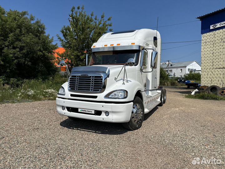 Freightliner Columbia, 2004