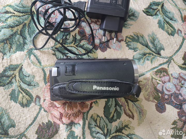 Видеокамера Panasonic HC-V530