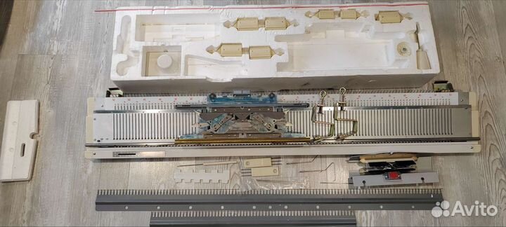 Вязальная машина Silver Reed sr 155