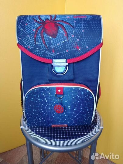 Рюкзак школьный