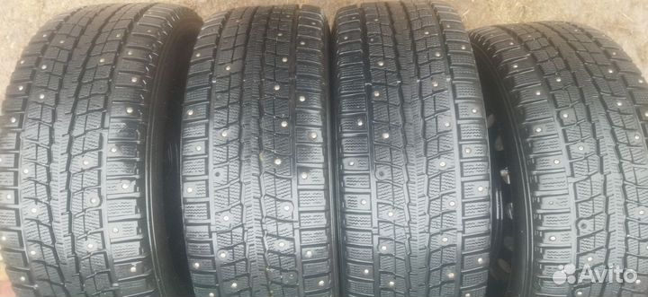 Dunlop SP Winter Ice 01 205/55 R16 96T