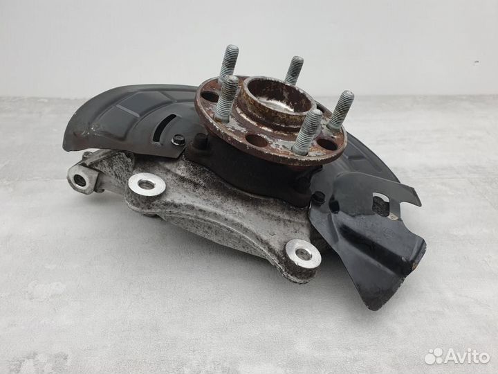 Кулак поворотный передний левый Hyundai Santa Fe