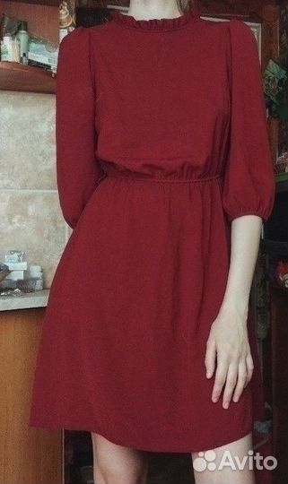 Платье бордовое