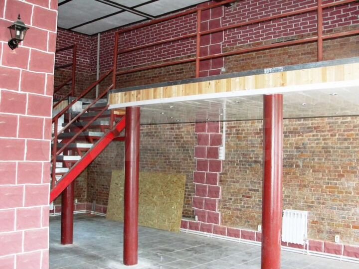 Дом 550 м² на участке 90 сот.