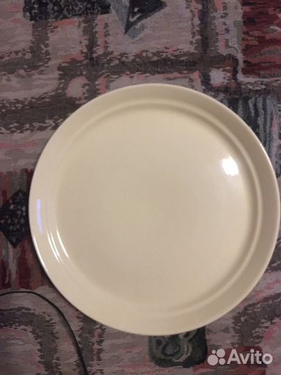 Тарелка для торта, ложки, венчик